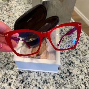 TOM FORD Blue Block Acetate Cat-Eye
Optical Glasses RED